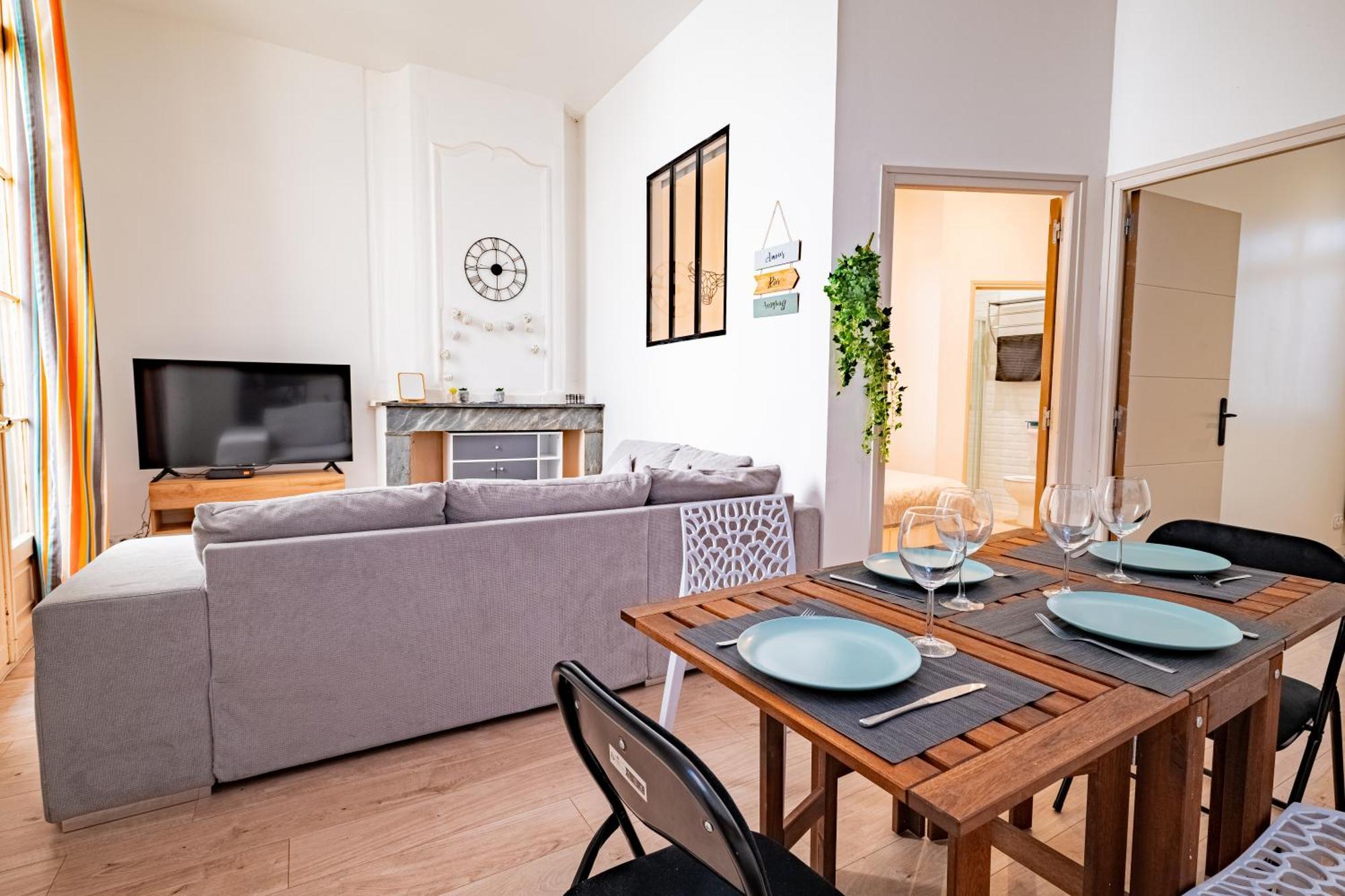 Les Suites Du Castillet Perpignan Exterior photo